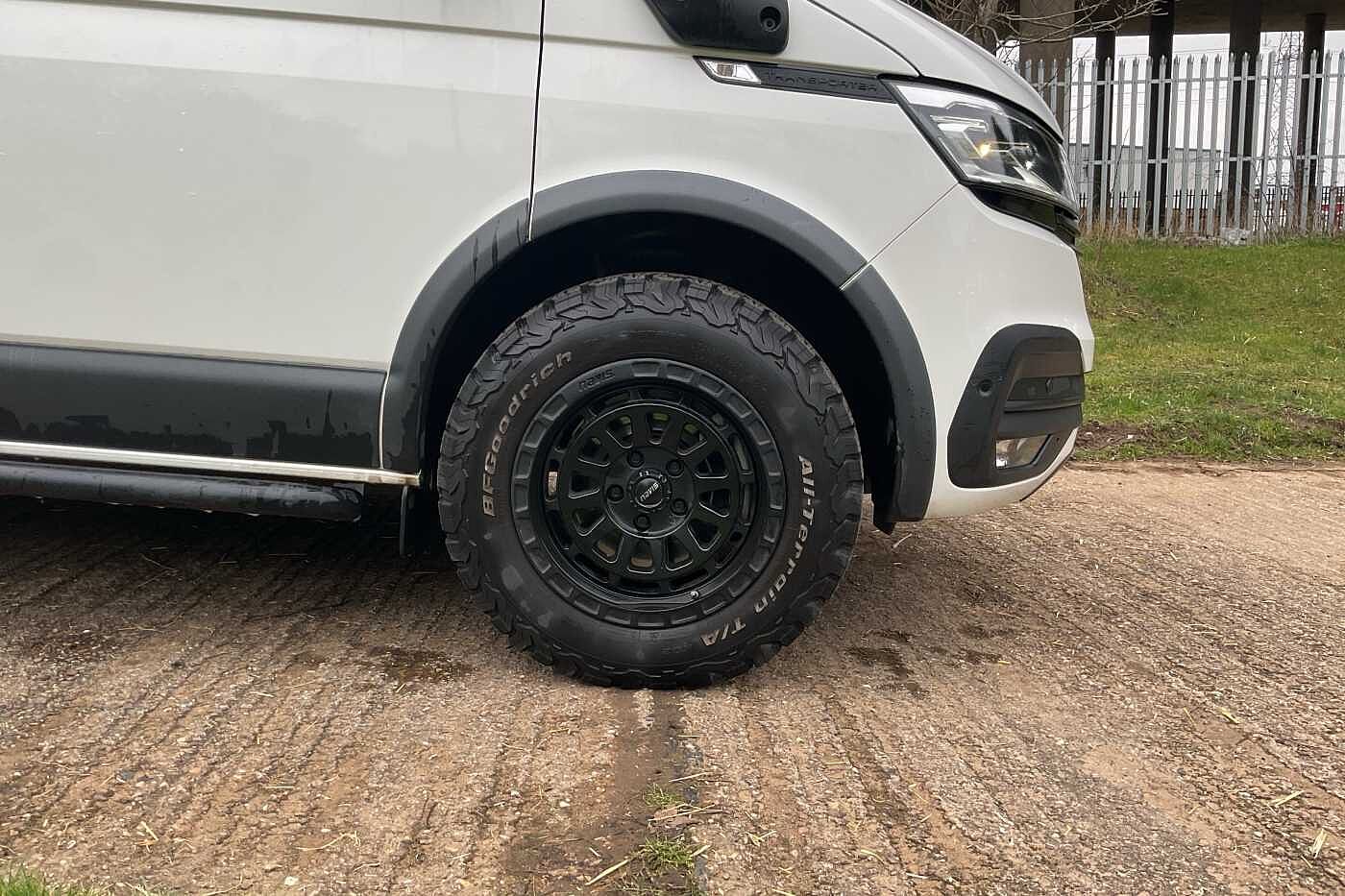 Volkswagen Transporter 2.0 SWB 4MOTION DSG 204PS NAV DIFF LOCK LED'S HILL DESCENT LIFTED SNORKEL 4x4