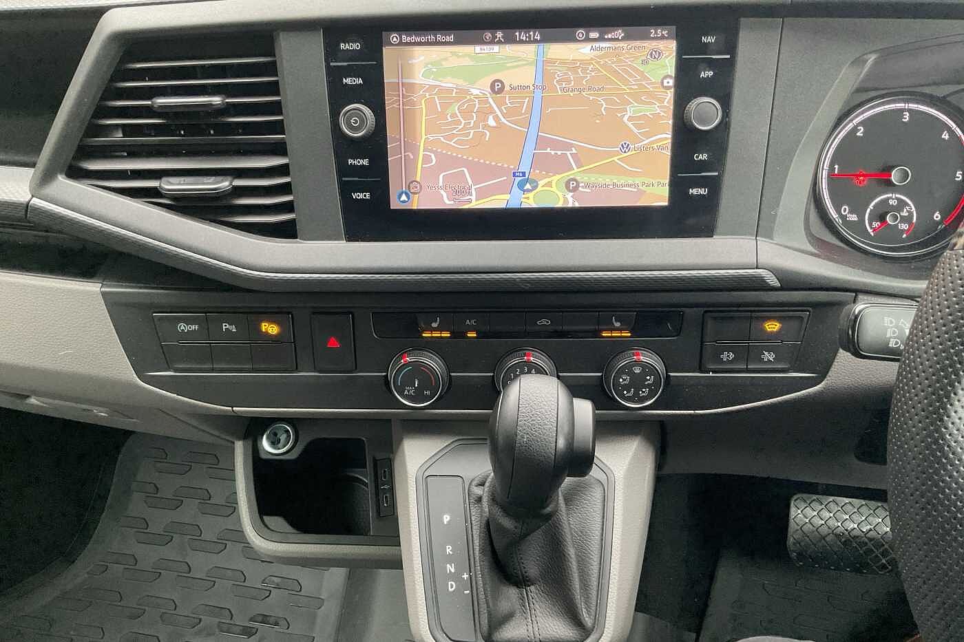 Volkswagen Transporter 2.0 SWB 4MOTION DSG 204PS NAV DIFF LOCK LED'S HILL DESCENT LIFTED SNORKEL 4x4