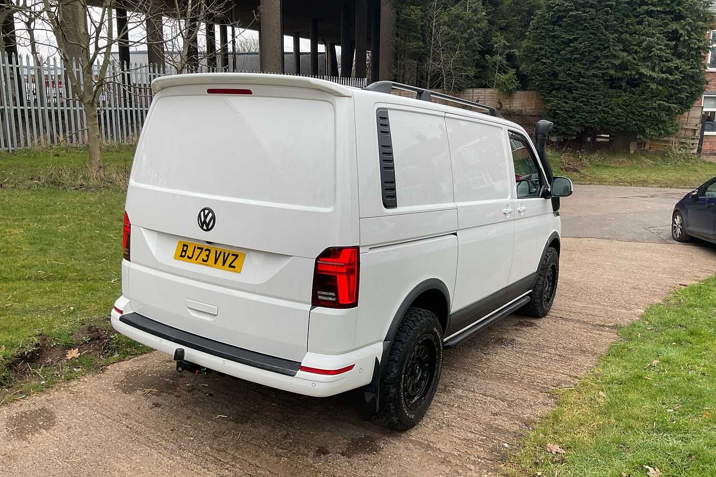 Volkswagen Transporter 2.0 SWB 4MOTION DSG 204PS NAV DIFF LOCK LED'S HILL DESCENT LIFTED SNORKEL 4x4