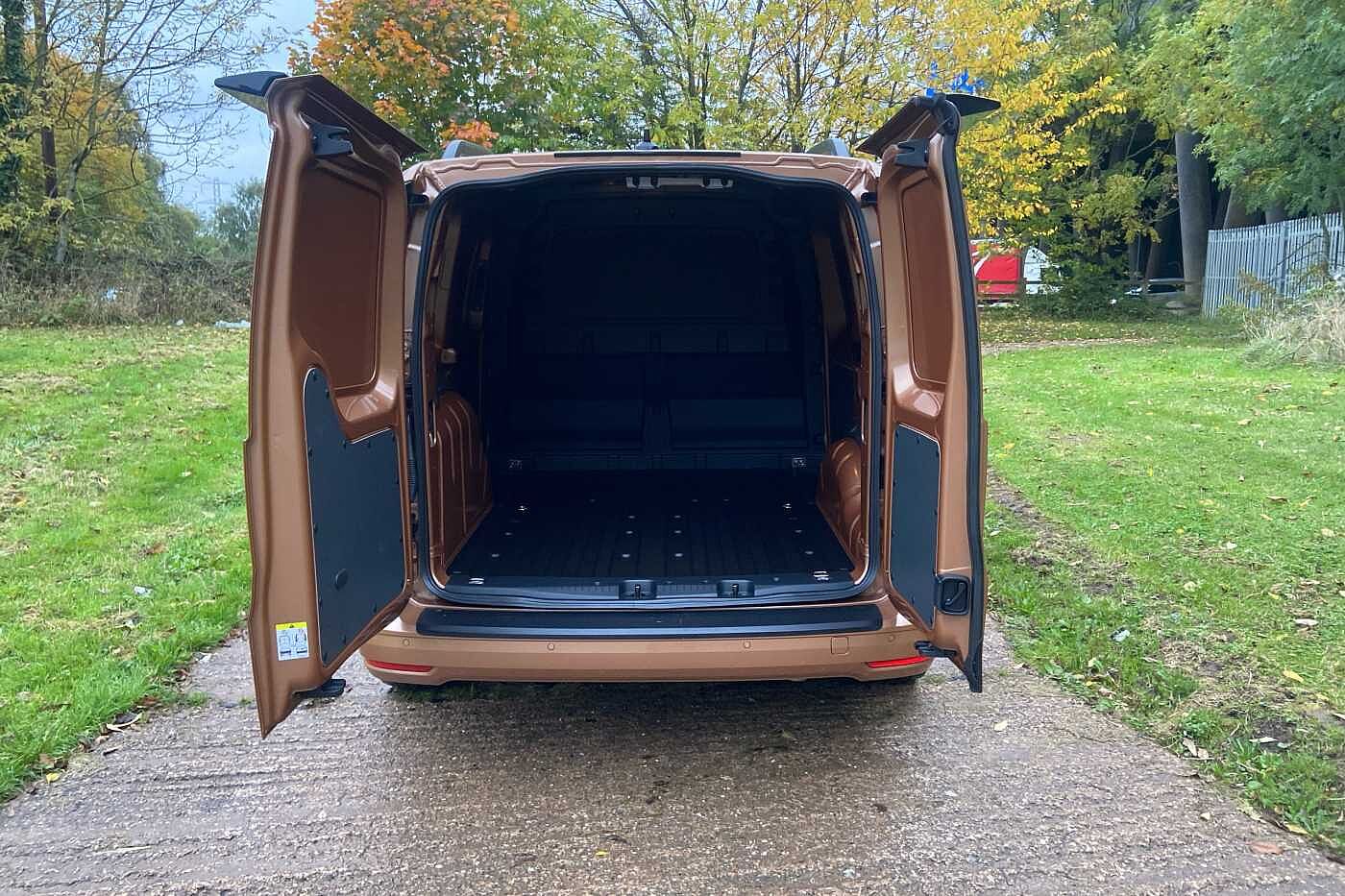 Volkswagen Caddy 2.0TDI (102PS)C20 Cargo Commerce Pro PV LED'S F&R SENSORS BODY KIT WHEELS