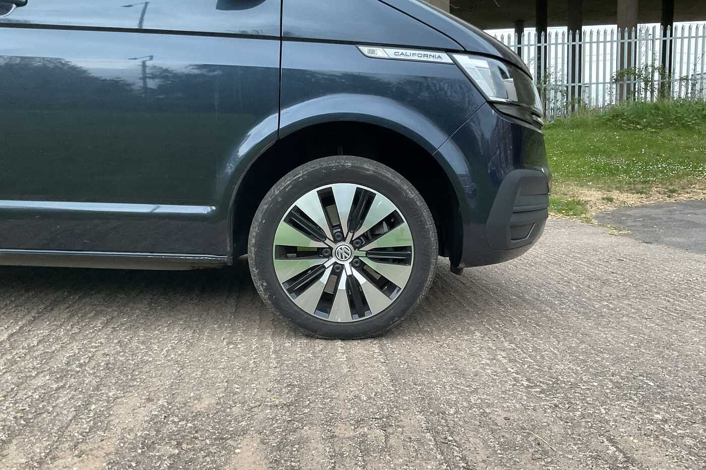 Volkswagen California Diesel Estate 2.0 TDI Beach Tour 5dr DSG