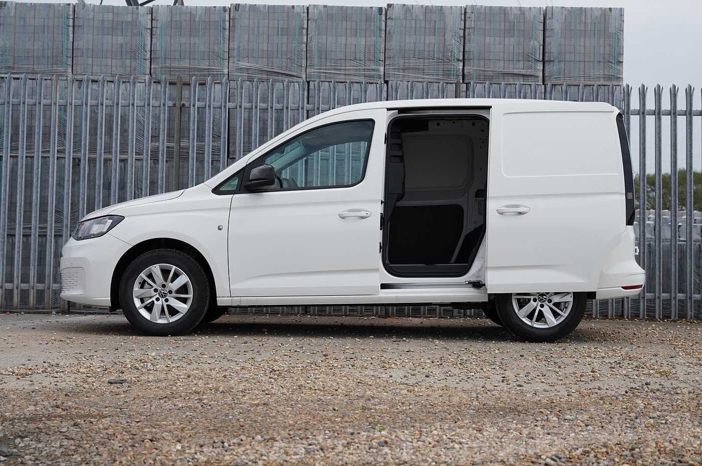 Volkswagen CADDY Commerce Pro C20 TDI 102PS Van Tech Pack 2.0 6 SPEED