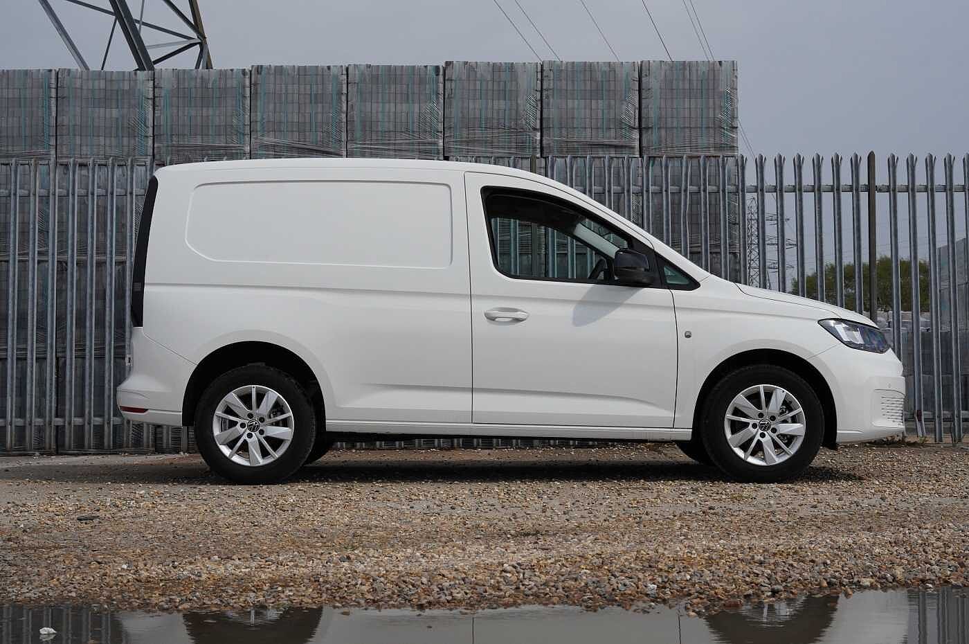 Volkswagen CADDY Commerce Pro C20 TDI 102PS Van Tech Pack 2.0 6 SPEED