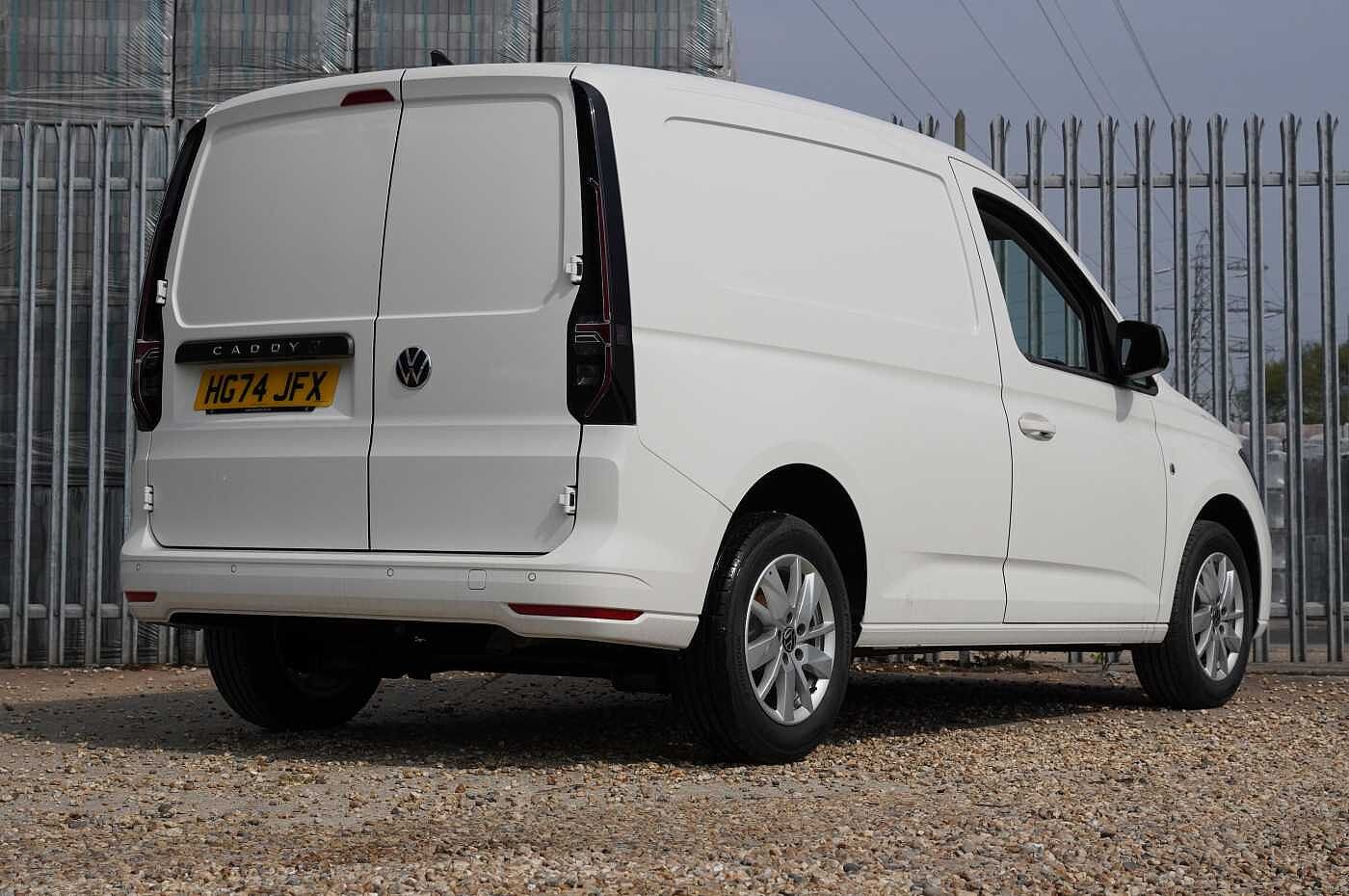 Volkswagen CADDY Commerce Pro C20 TDI 102PS Van Tech Pack 2.0 6 SPEED