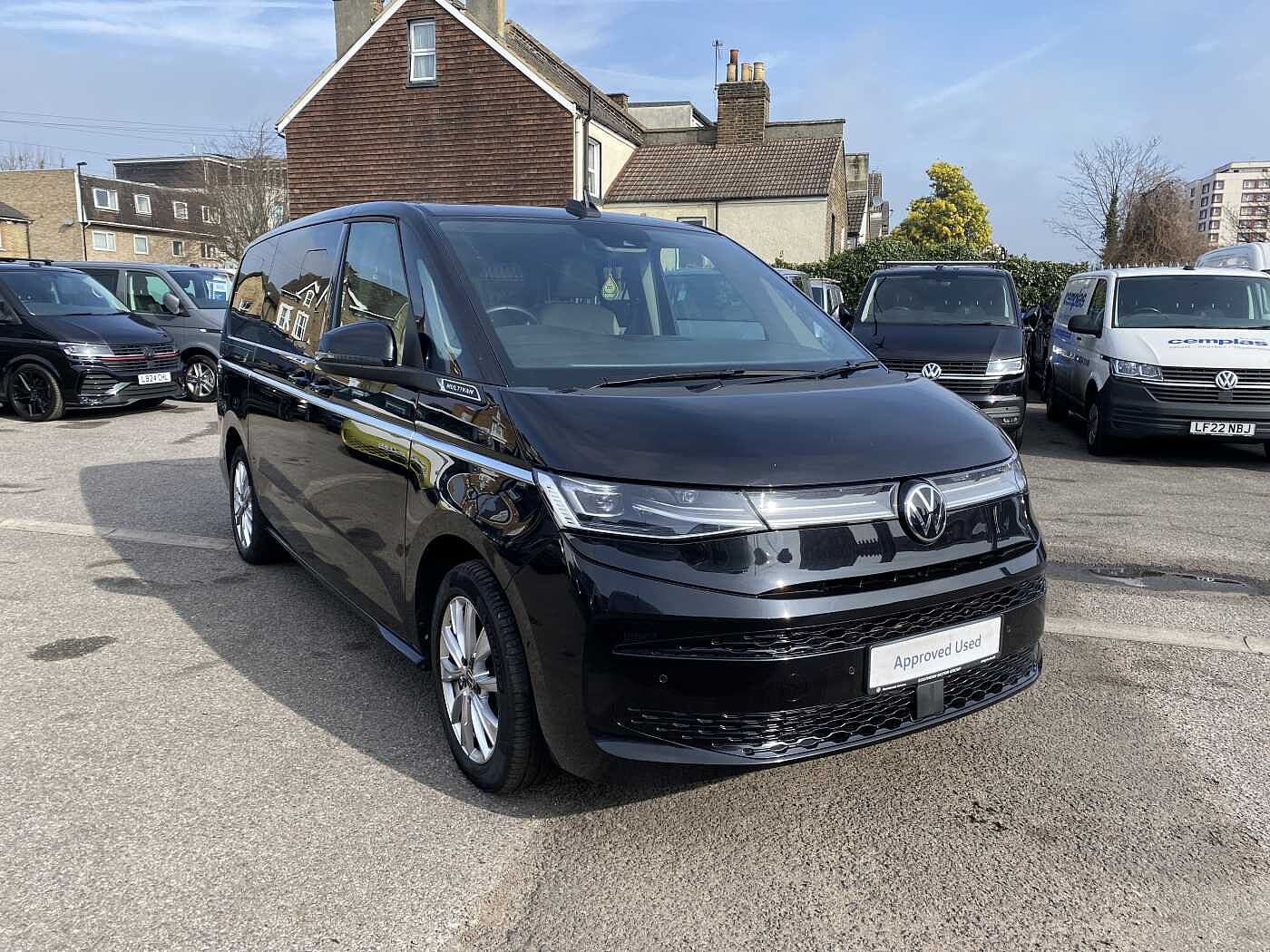 Volkswagen Multivan LWB Style 2.0 TDI 150PS DSG 7 Seat LWB