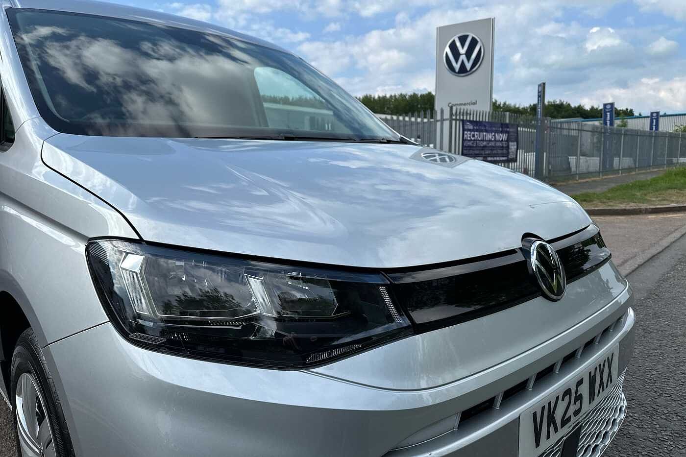 Volkswagen Caddy Cargo Maxi C20 Diesel 2.0 TDI 102PS Commerce Plus Van
