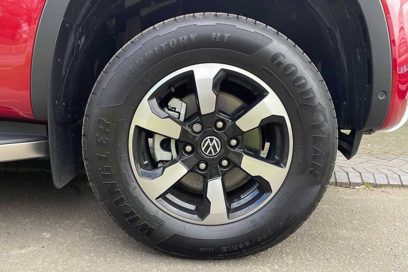 Volkswagen Amarok 2.0TDI 205PS Style 4MOTION Pick-Up, ONLY DONE 600 MILES