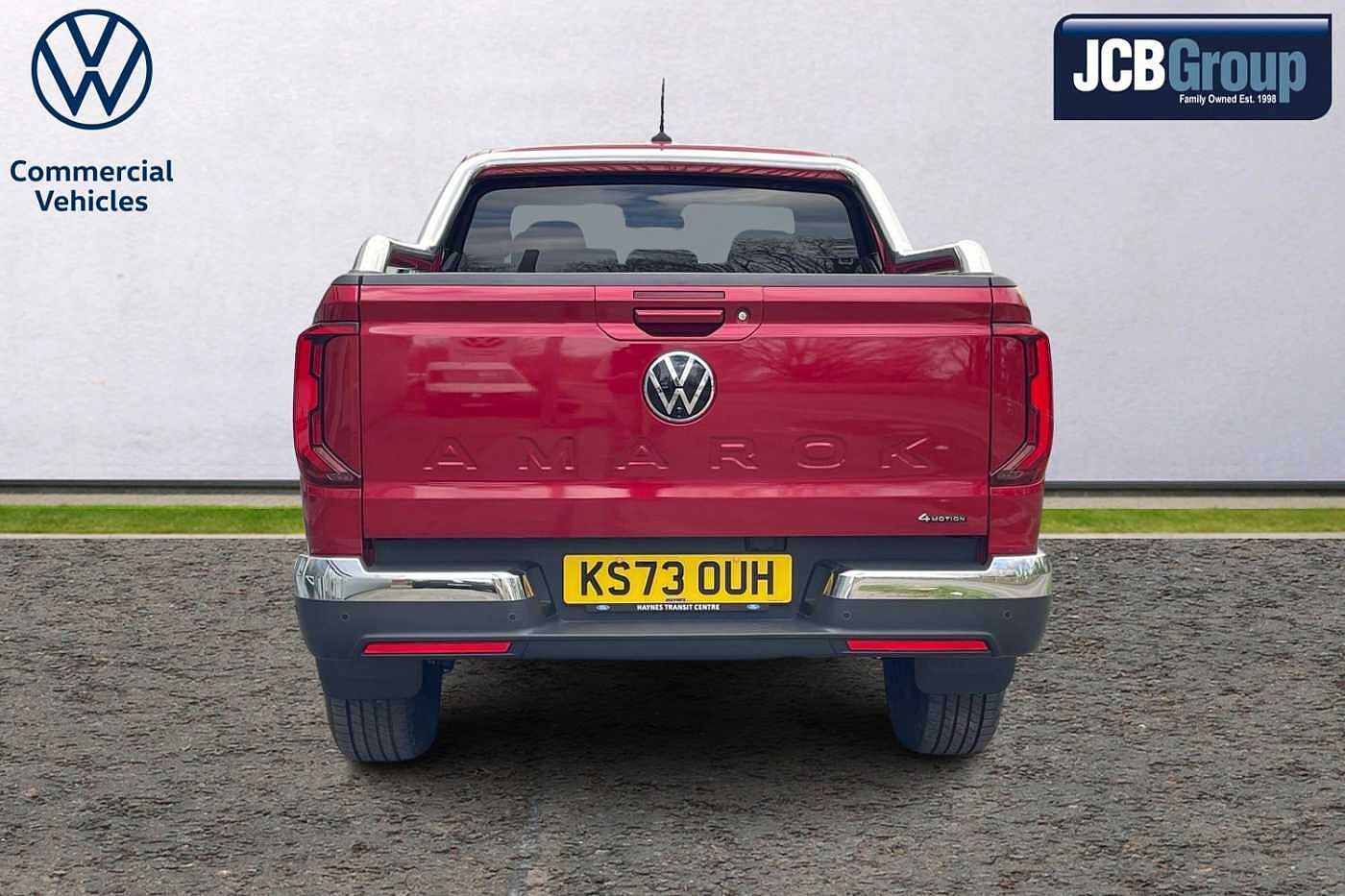 Volkswagen Amarok 2.0TDI 205PS Style 4MOTION Pick-Up, ONLY DONE 600 MILES
