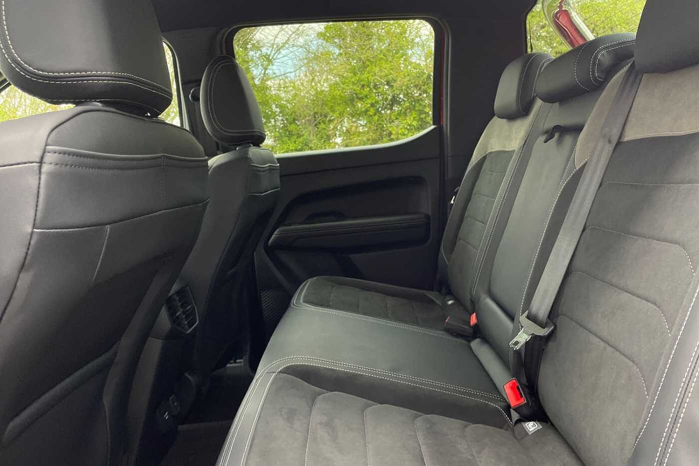 Volkswagen Amarok 2.0TDI 205PS Style 4MOTION Pick-Up, ONLY DONE 600 MILES