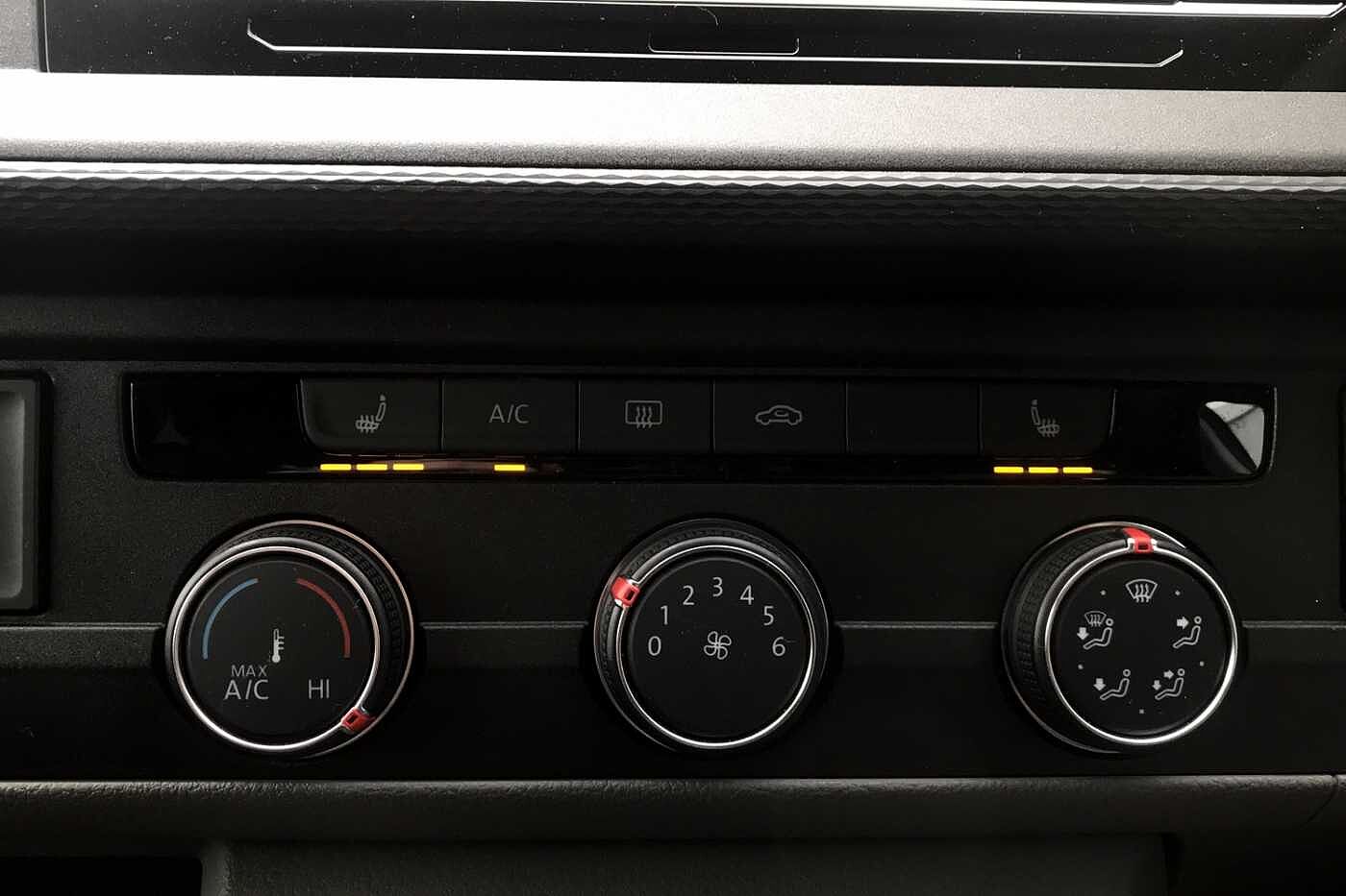 Volkswagen Transporter Highline SWB 110 PS 2.0 TDI 5sp Manual
