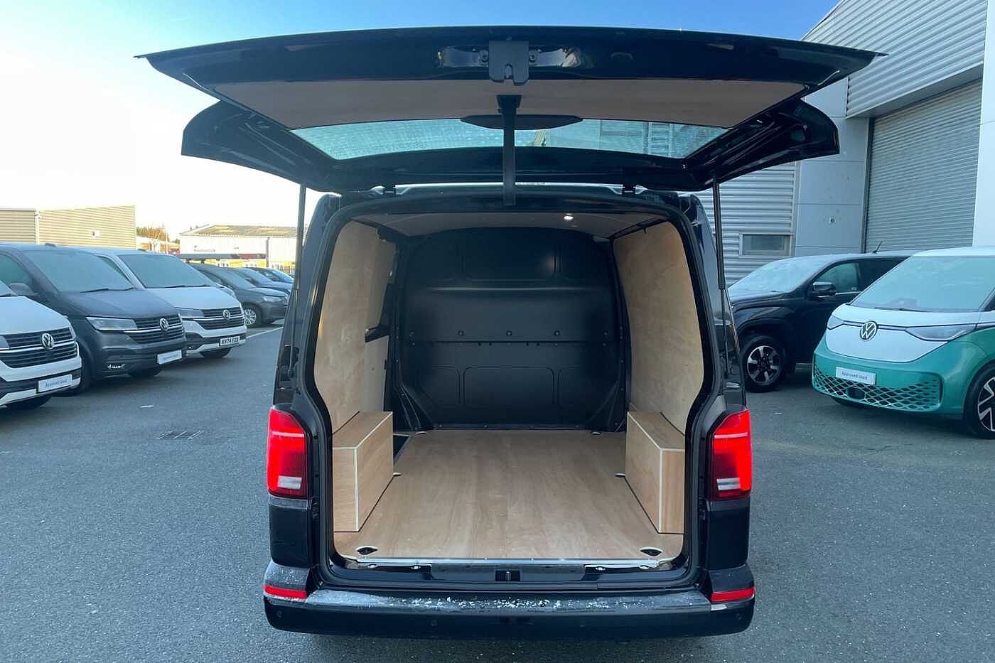 Volkswagen Transporter T28 Highline SWB 110PS 2.0TDI 5sp Manual*LEDHeadlights+RearCamera+Tailgate*