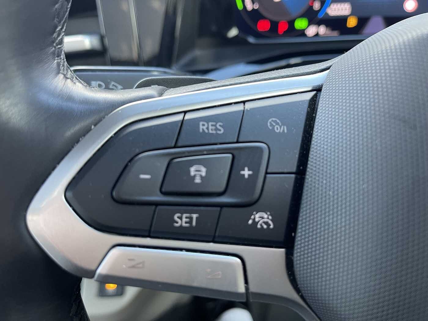 Volkswagen Multivan Style 1.4 TSI eHybrid 218PS DSG 7 Seat