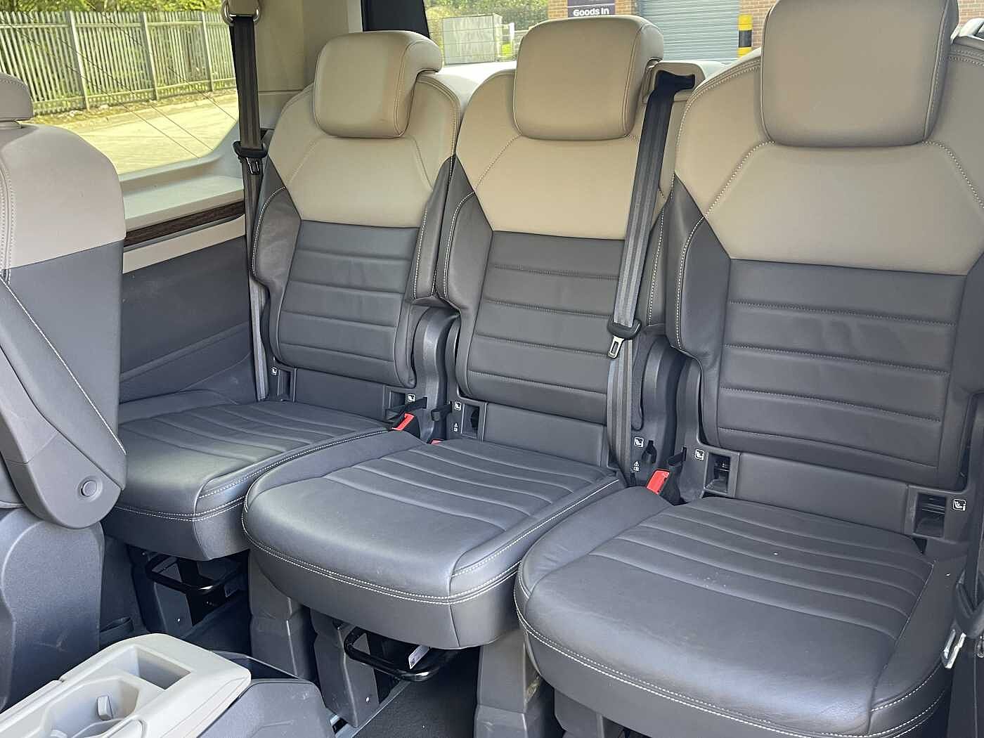 Volkswagen Multivan Style 1.4 TSI eHybrid 218PS DSG 7 Seat