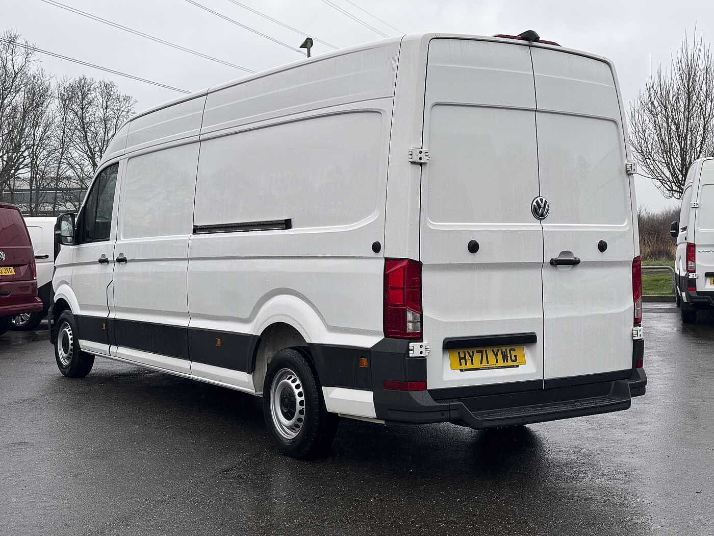 Volkswagen CRAFTER Trendline CR35 TDI 140PS High Roof Van 2.0 6 SPEED