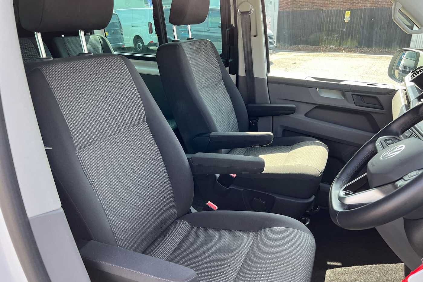 Volkswagen Transporter 2.0 TDI T32 Highline Crew Van Double Cab 5dr Diesel DSG FWD SWB Euro 6 (s/s